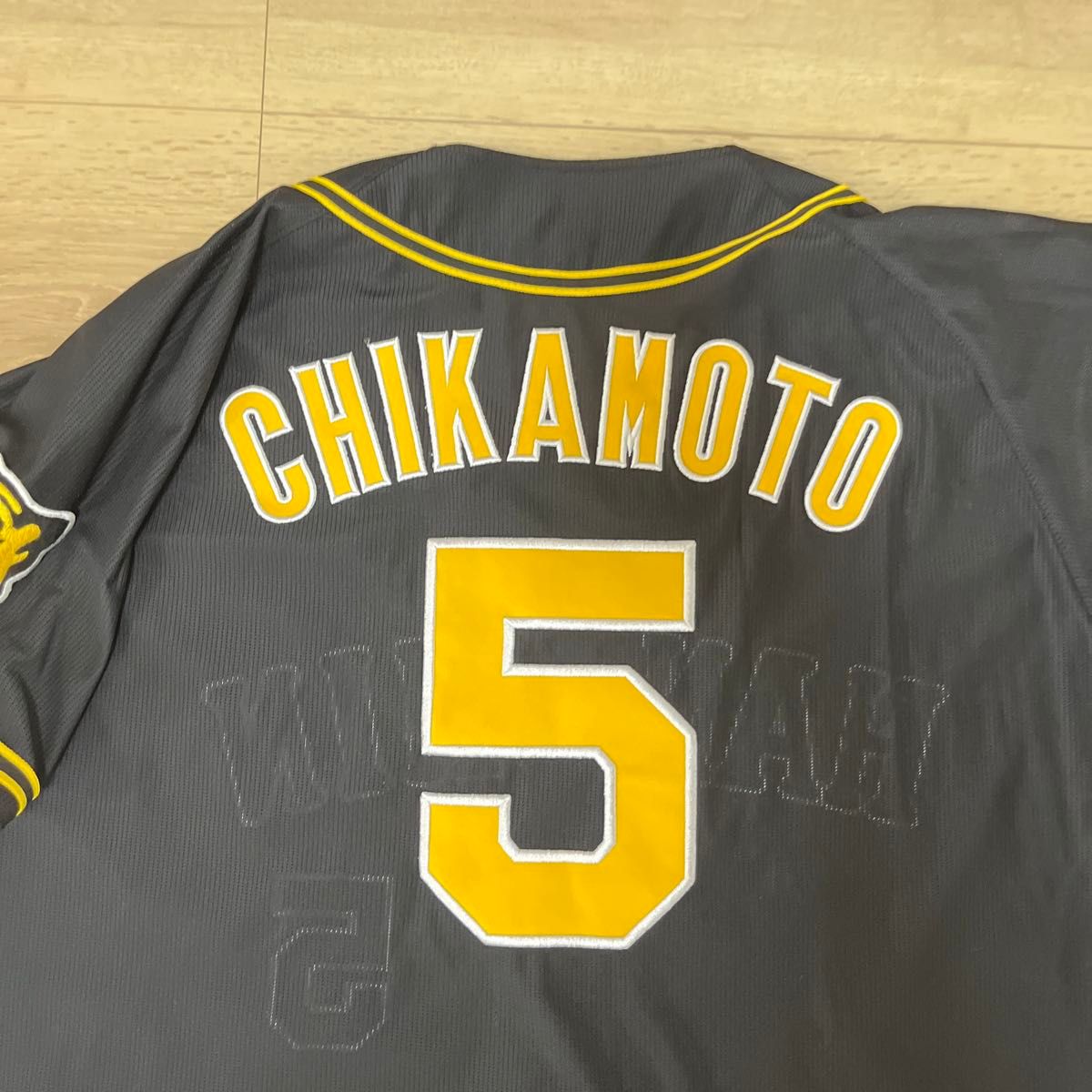阪神タイガース 刺繍ユニフォーム ビジターユニフォーム 近本 阪神タイガース 刺繍ユニフォーム ビジターユニフォーム 近本