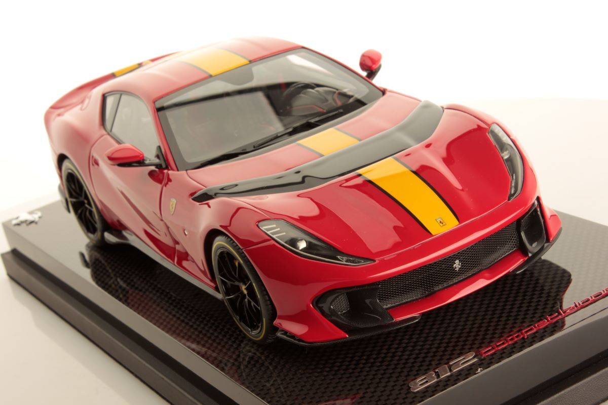 ☆世界で1台!高級感の極み!本カーボン台座!MR 1/18 FERRARI ☆世界で1台!高級感の極み!本カーボン台座!MR 1/18 FERRARI