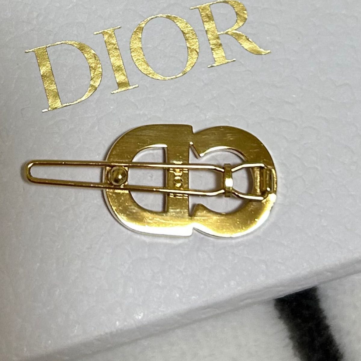 DIOR バレッタ ヘアアクセサリー 人気 誕生日|Yahoo!フリマ(旧 DIOR バレッタ ヘアアクセサリー 人気 誕生日|Yahoo!フリマ(旧