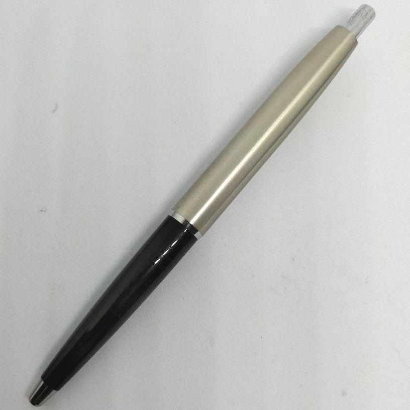パイロット PILOT ボールペン シルバー ブラック 値段シール付き パイロット PILOT ボールペン シルバー ブラック 値段シール付き