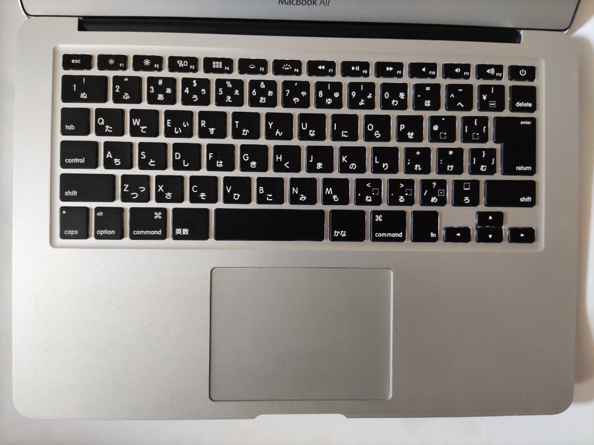 Apple Macbook Air 13-inch Core i5 1 4Ghz メモリ4G SSD256GB Apple Macbook Air 13-inch Core i5 1 4Ghz メモリ4G SSD256GB