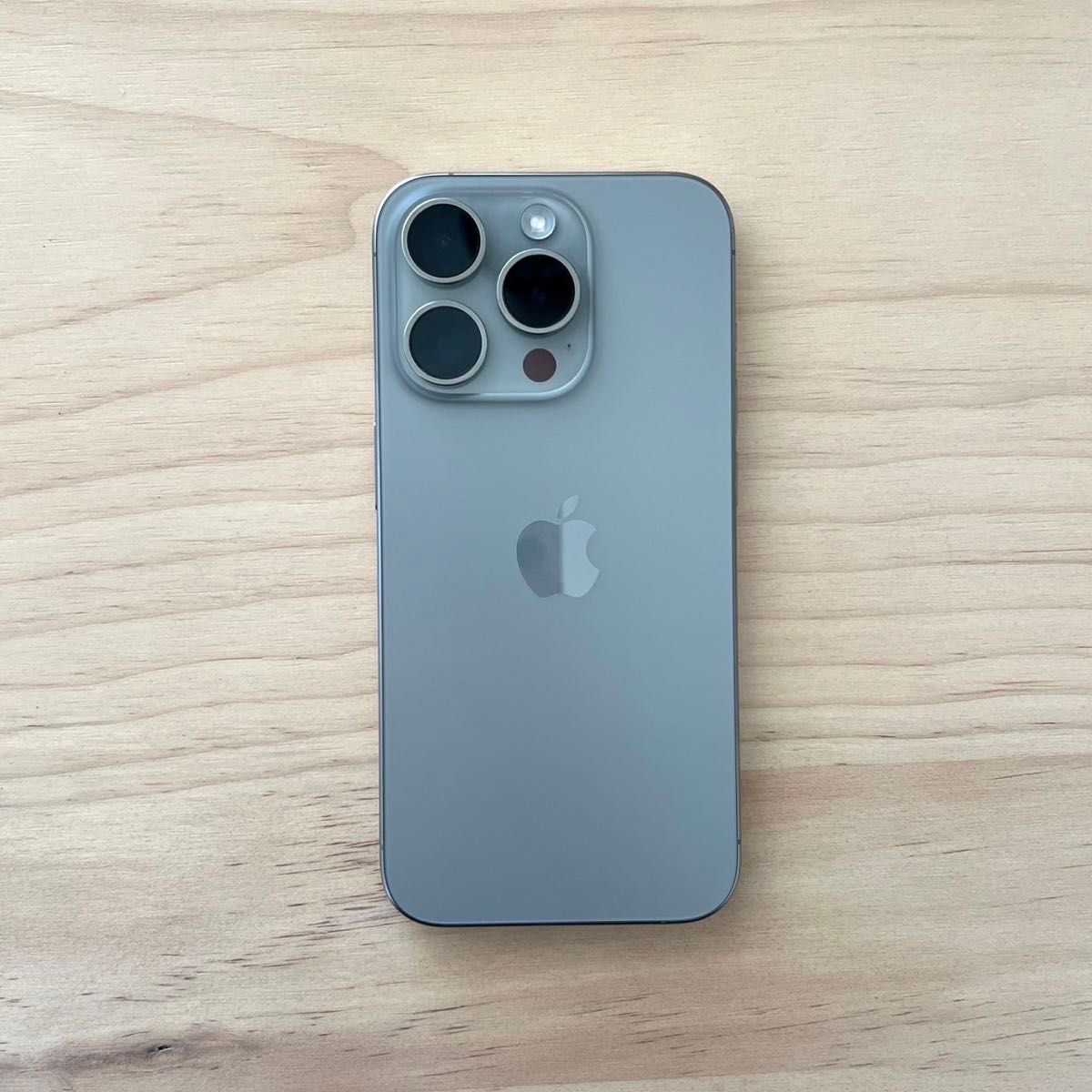 12時間以内に発送】【美品】iPhone 15 Pro ナチュラルチタニウム 12時間以内に発送】【美品】iPhone 15 Pro ナチュラルチタニウム