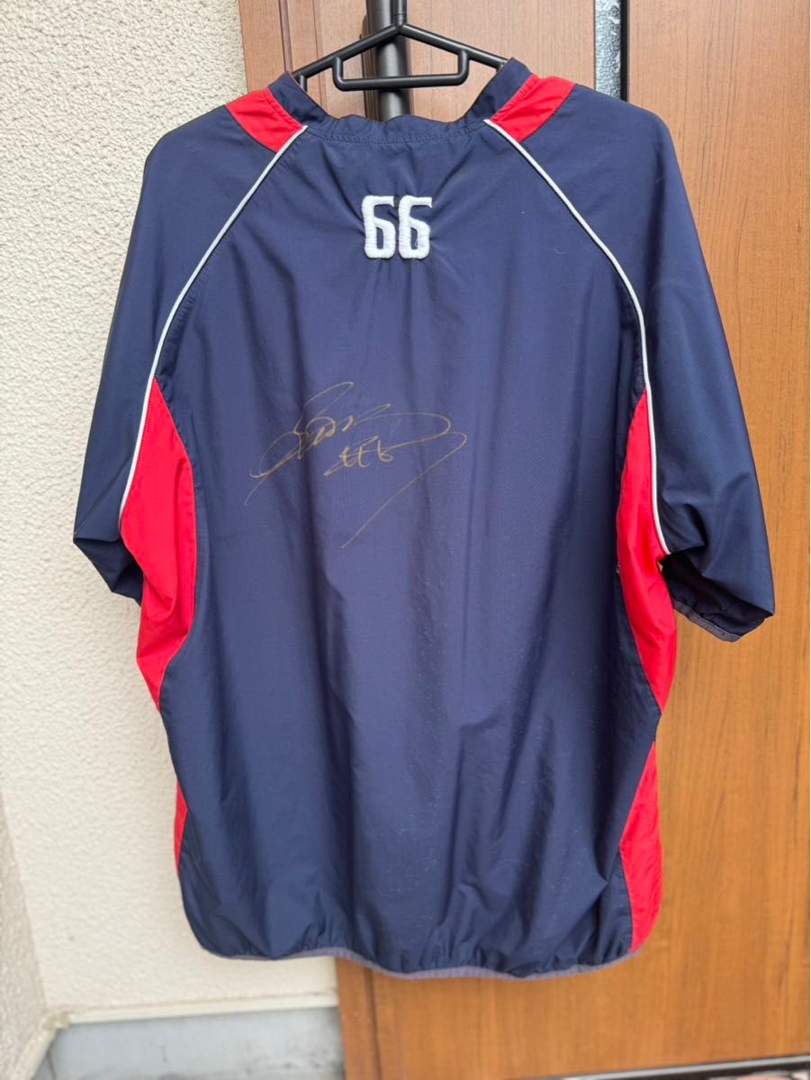 真田裕輝選手着用ヤクルトスワローズユニフォームウインドブレーカー66番サイン入り 真田裕輝選手使用ヤクルトスワローズユニフォームウインド