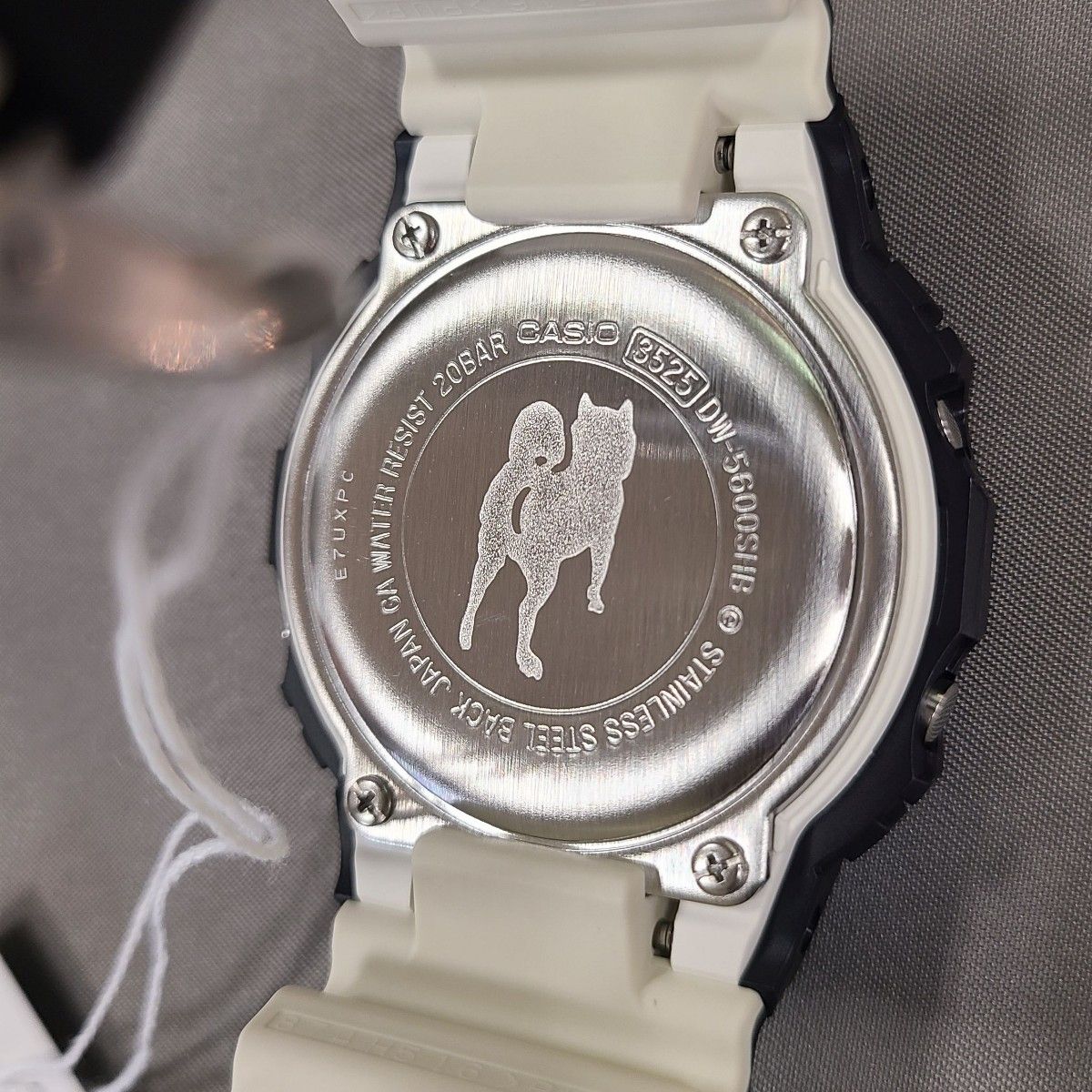 カシオ G-SHOCK 柴犬(黒柴)デザインモデル 日本製 DW-5600SHB カシオ G-SHOCK 柴犬(黒柴)デザインモデル 日本製 DW-5600SHB