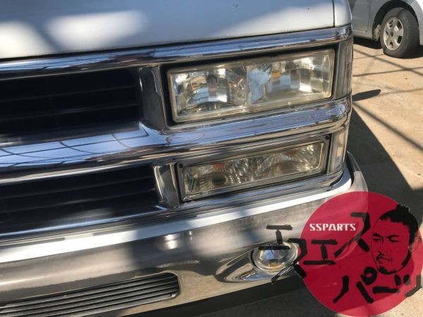 左ヘッドライト SSPARTS 96年 サバーバン 2WD 中古パーツ