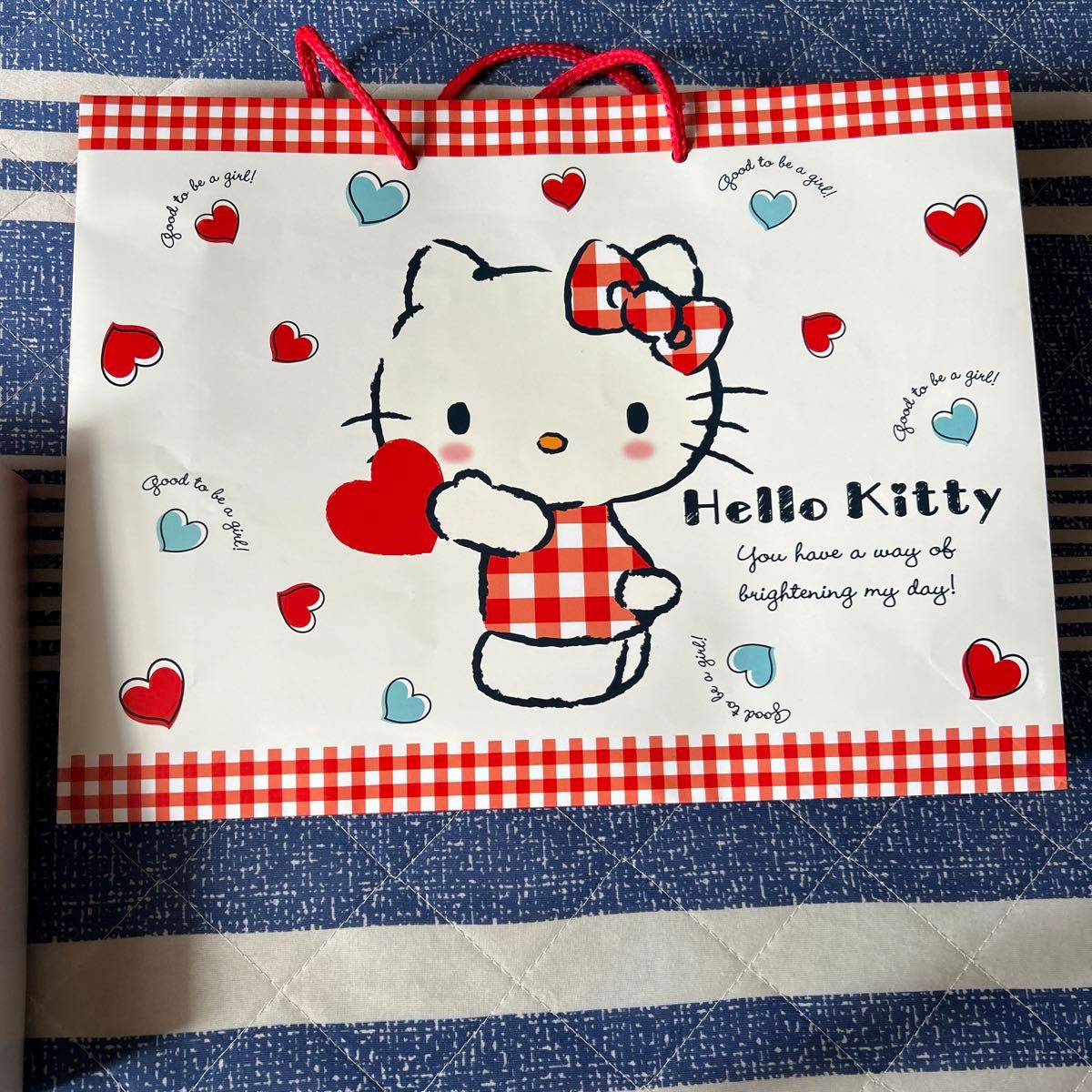 ハンドタオル 2枚 キティちゃん サンリオ ハローキティ 化粧箱 ハンドタオル 2枚 キティちゃん サンリオ ハローキティ 化粧箱