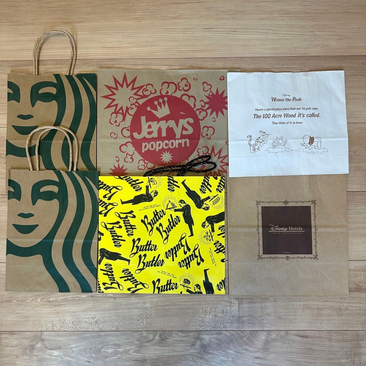 美品】ブランド多数不織布バッグ 紙袋 ショッパー 40点以上 美品】ブランド多数不織布バッグ 紙袋 ショッパー 40点以上