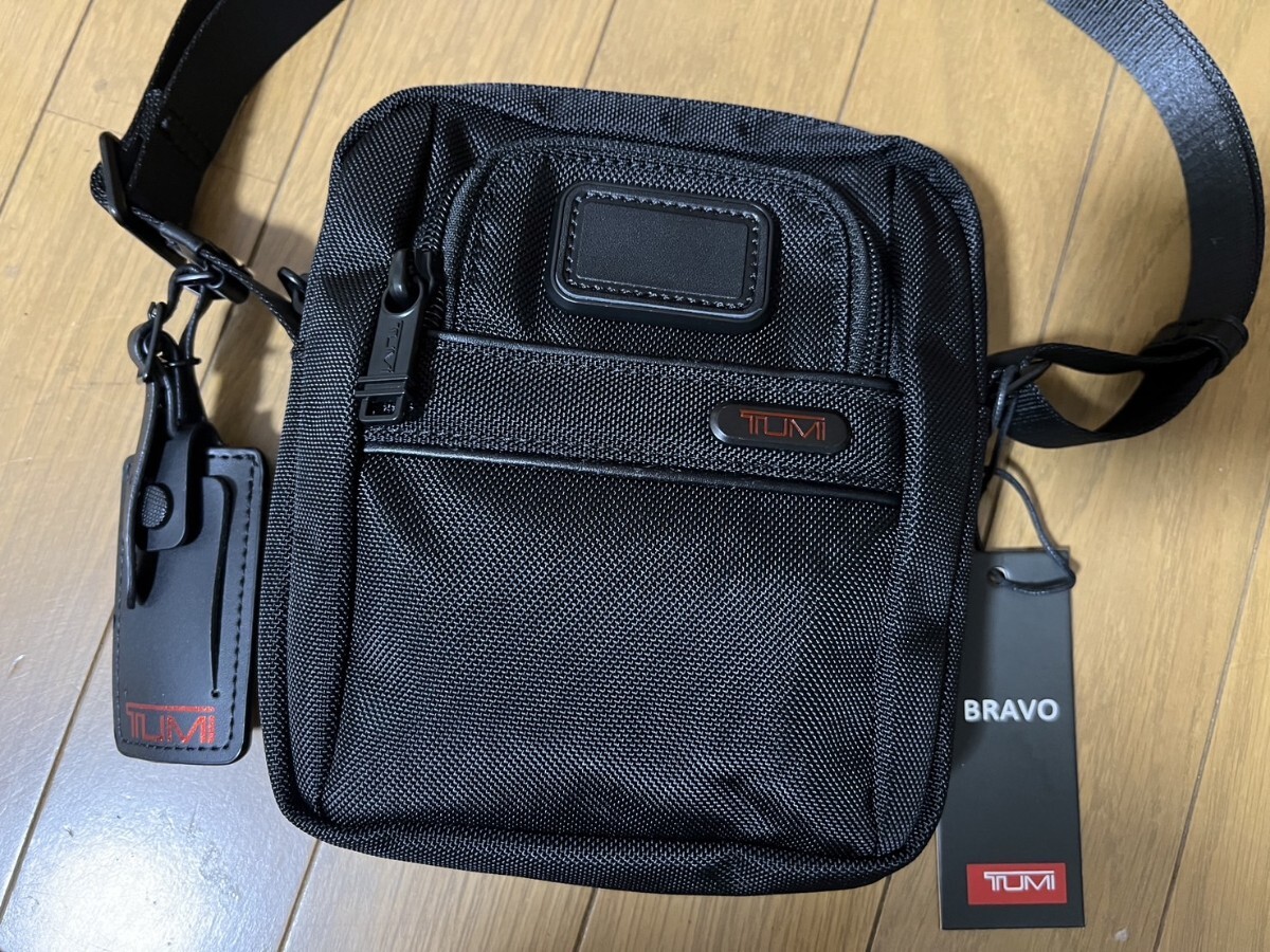 Yahoo!オークション - トゥミ ショルダーバッグ ブラック TUMI Yahoo!オークション - トゥミ ショルダーバッグ ブラック TUMI