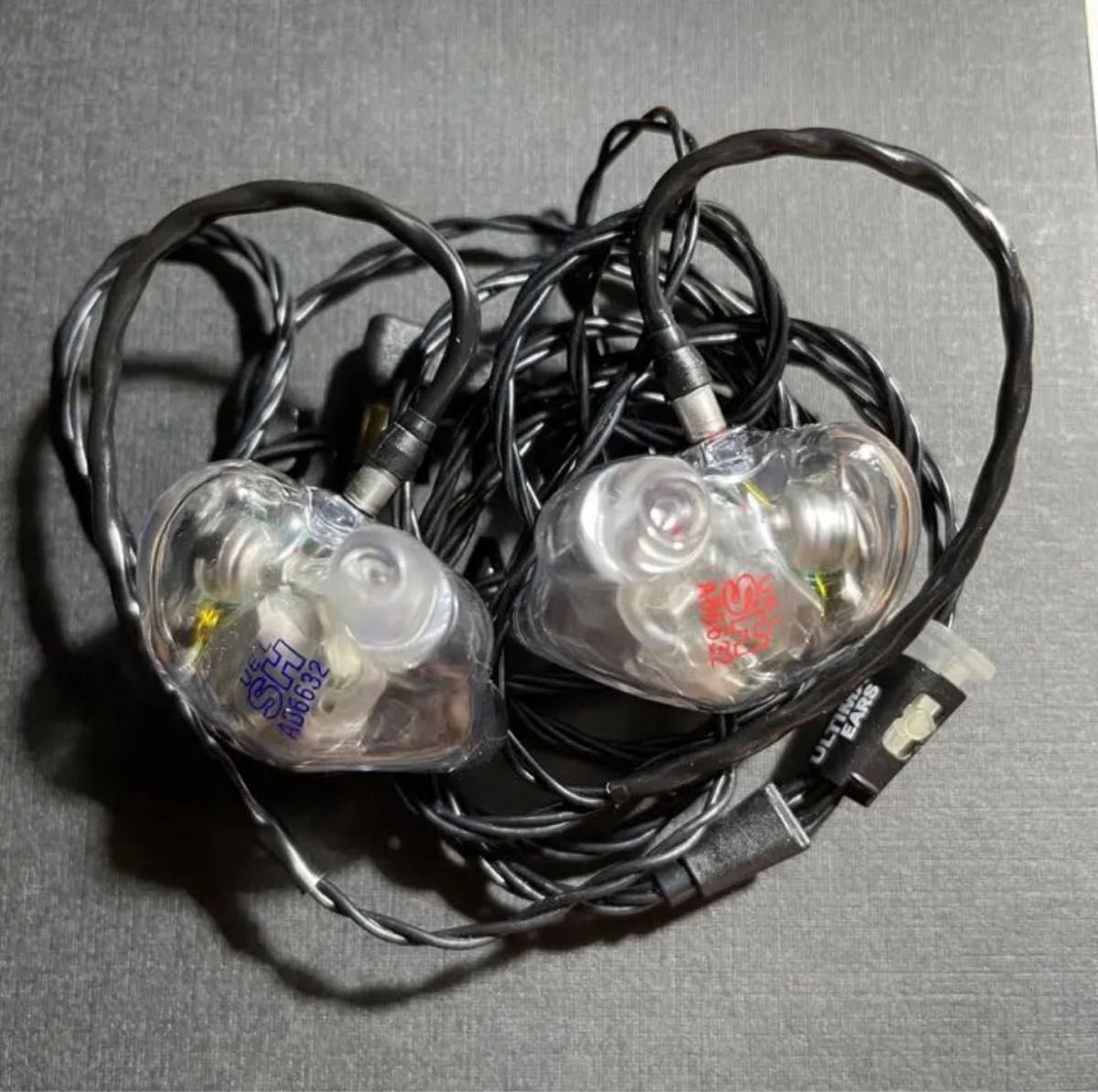 カスタムIEM】UE LIVE Ultimate Ears イヤホン|Yahoo!フリマ カスタムIEM】UE LIVE Ultimate Ears イヤホン|Yahoo!フリマ