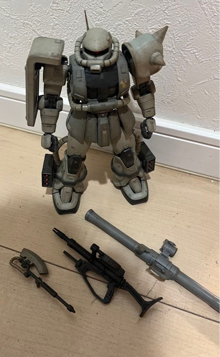バンダイ MG MS-06J 量産型ザクII Ver 2 0 1/100スケール 機動 バンダイ MG MS-06J 量産型ザクII Ver 2 0 1/100スケール 機動