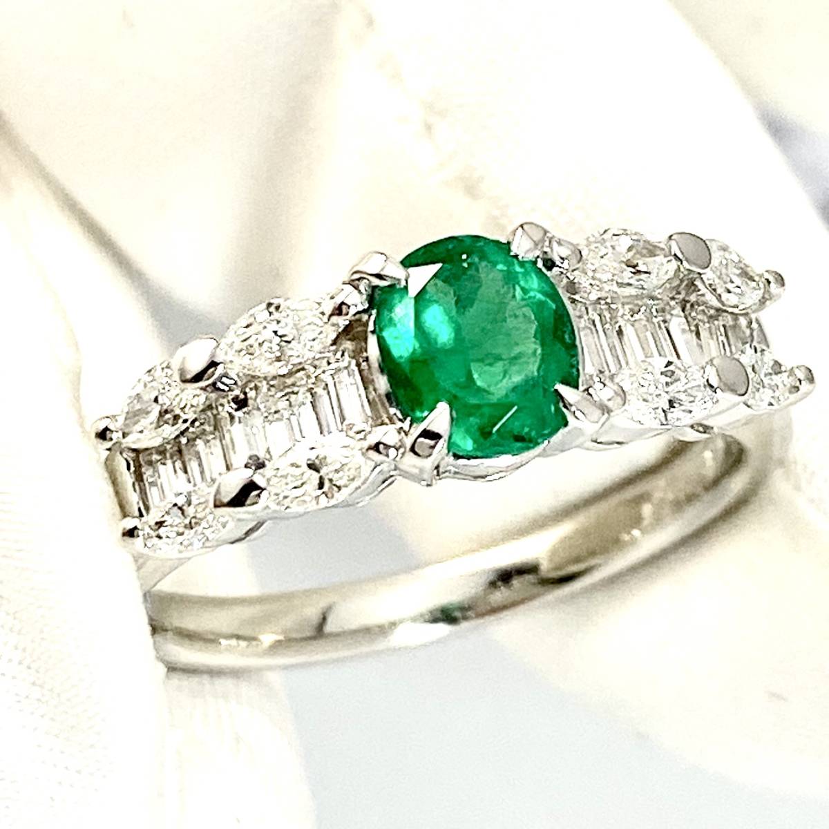 Pt900 emerald emerald ring E0.562 D0.60 [BMI6364]