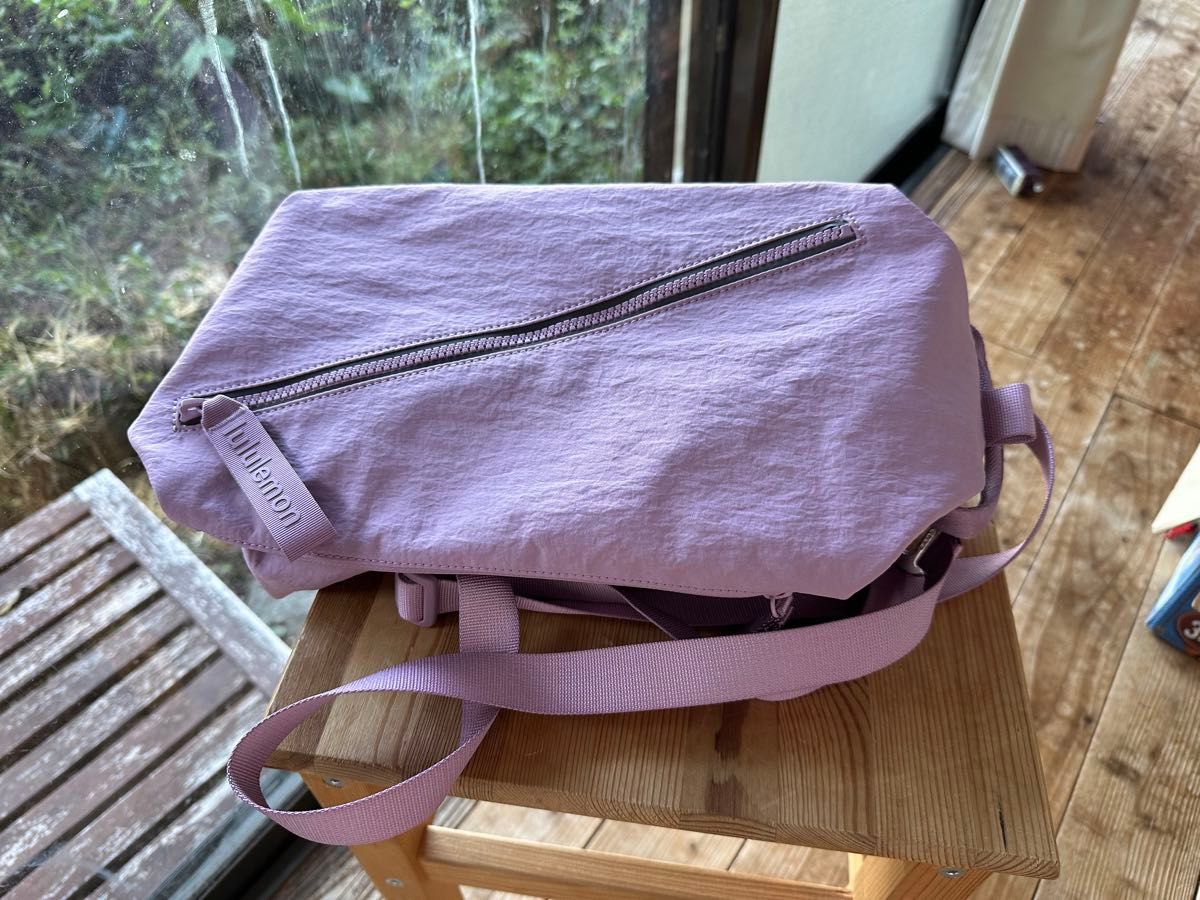 美品」lululemon ルルレモン fast track ピンク ショルダー 美品」lululemon ルルレモン fast track ピンク ショルダー