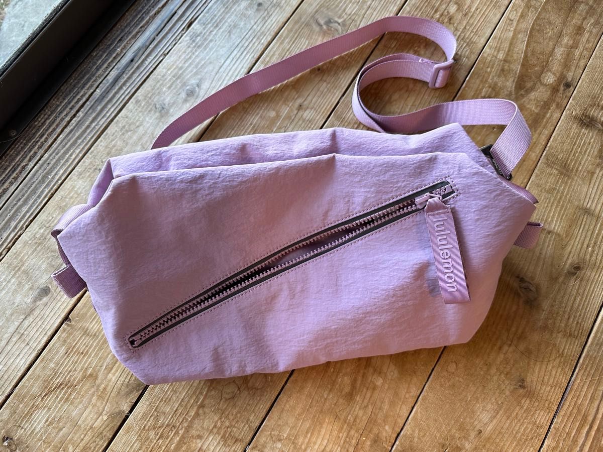 美品」lululemon ルルレモン fast track ピンク ショルダー 美品」lululemon ルルレモン fast track ピンク ショルダー
