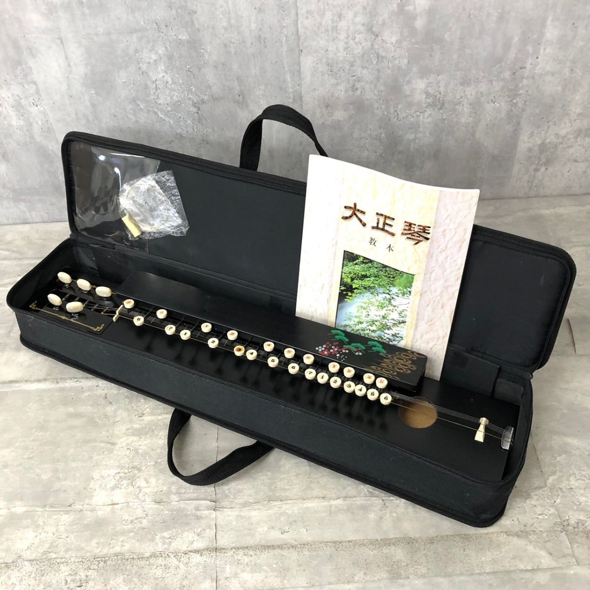 100％の保証 美品】大正琴4台セット（古賀大正琴含む） うち2台ハードケース 和楽器