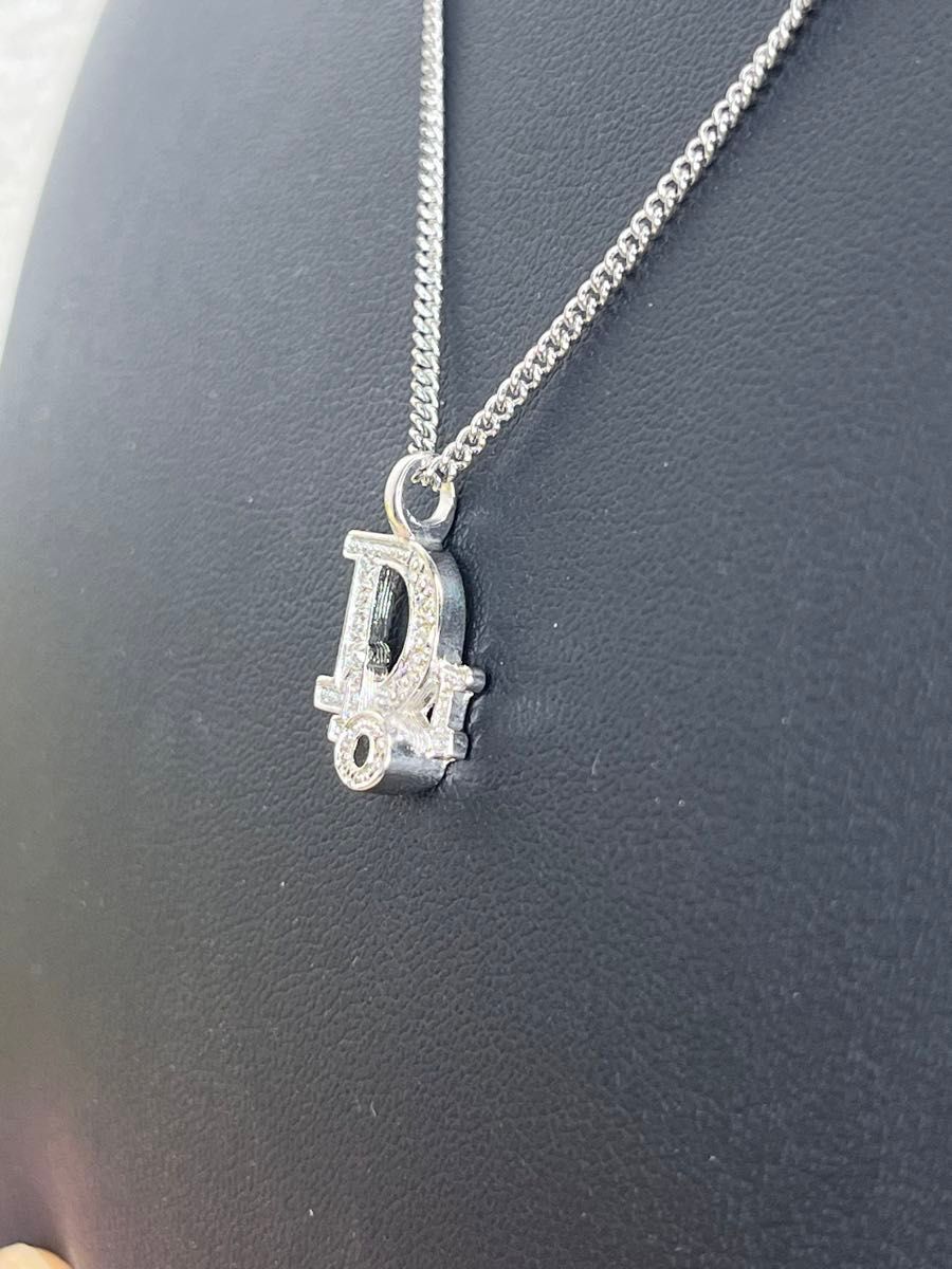 超美品 Christian Dior ディオール ネックレス 立体ロゴ ライン 超美品 Christian Dior ディオール ネックレス 立体ロゴ ライン