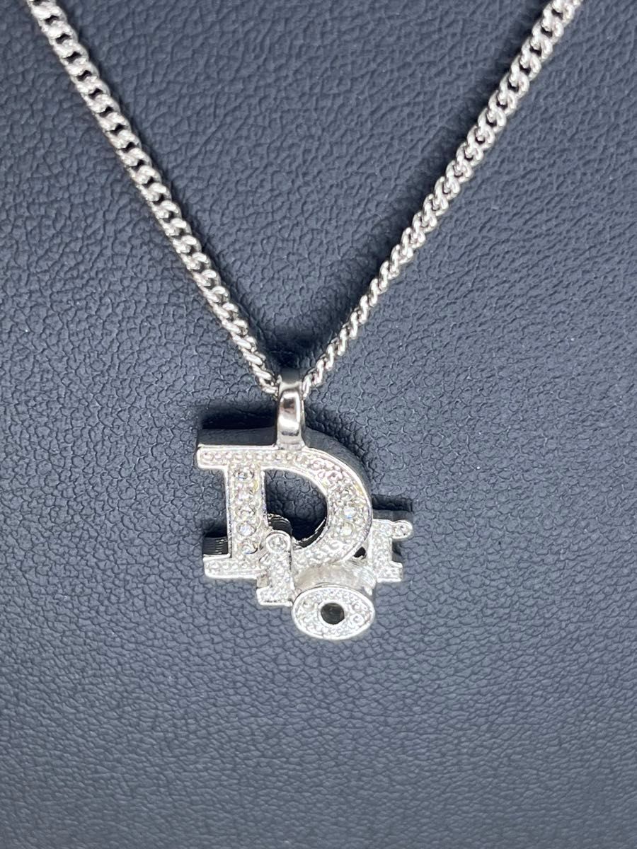 超美品 Christian Dior ディオール ネックレス 立体ロゴ ライン 超美品 Christian Dior ディオール ネックレス 立体ロゴ ライン