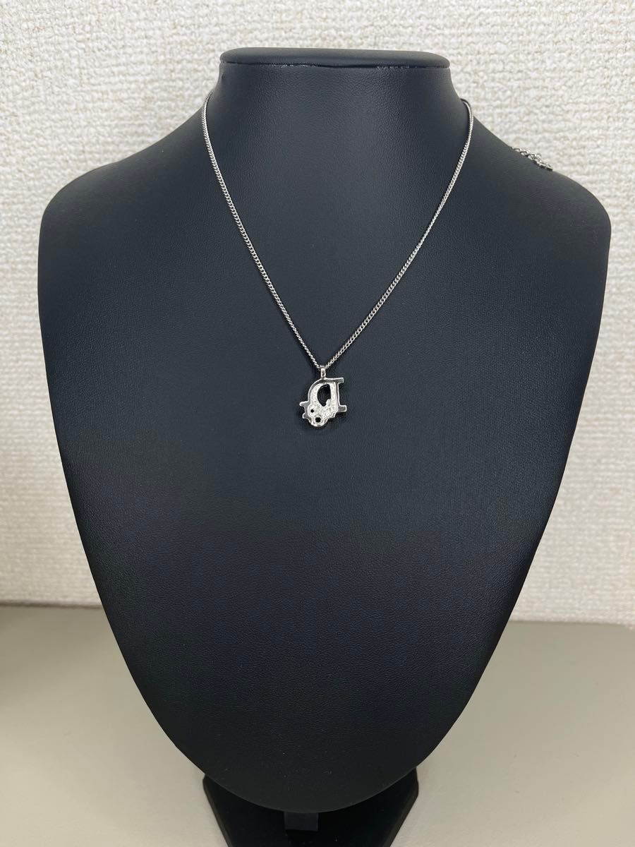 超美品 Christian Dior ディオール ネックレス 立体ロゴ ライン 超美品 Christian Dior ディオール ネックレス 立体ロゴ ライン