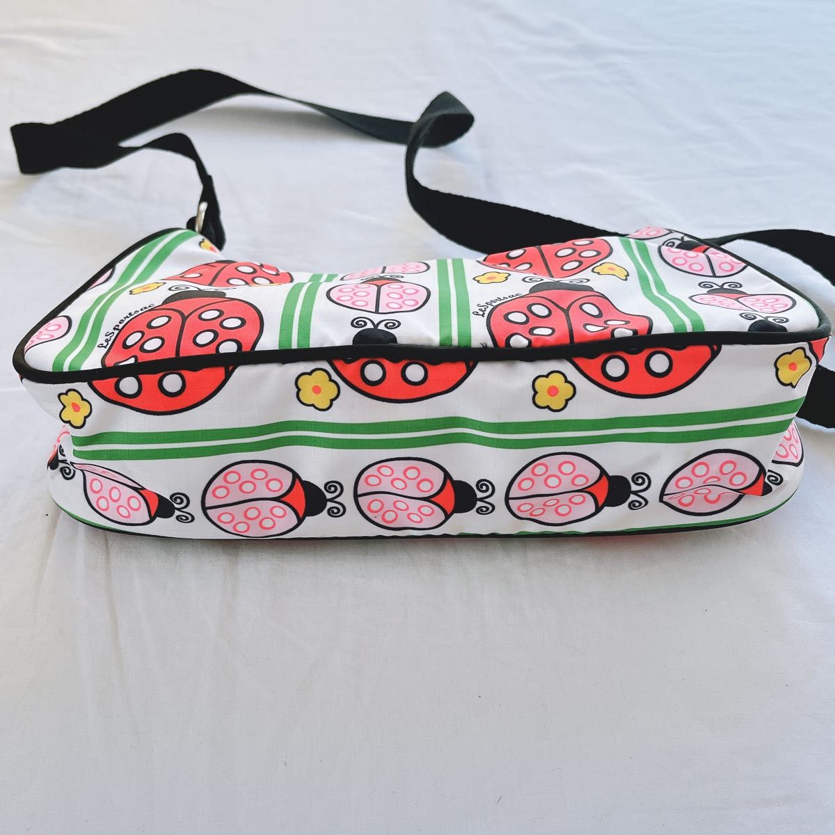 LeSportsac レスポートサック 可愛い てんとう虫 ショルダー LeSportsac レスポートサック 可愛い てんとう虫 ショルダー