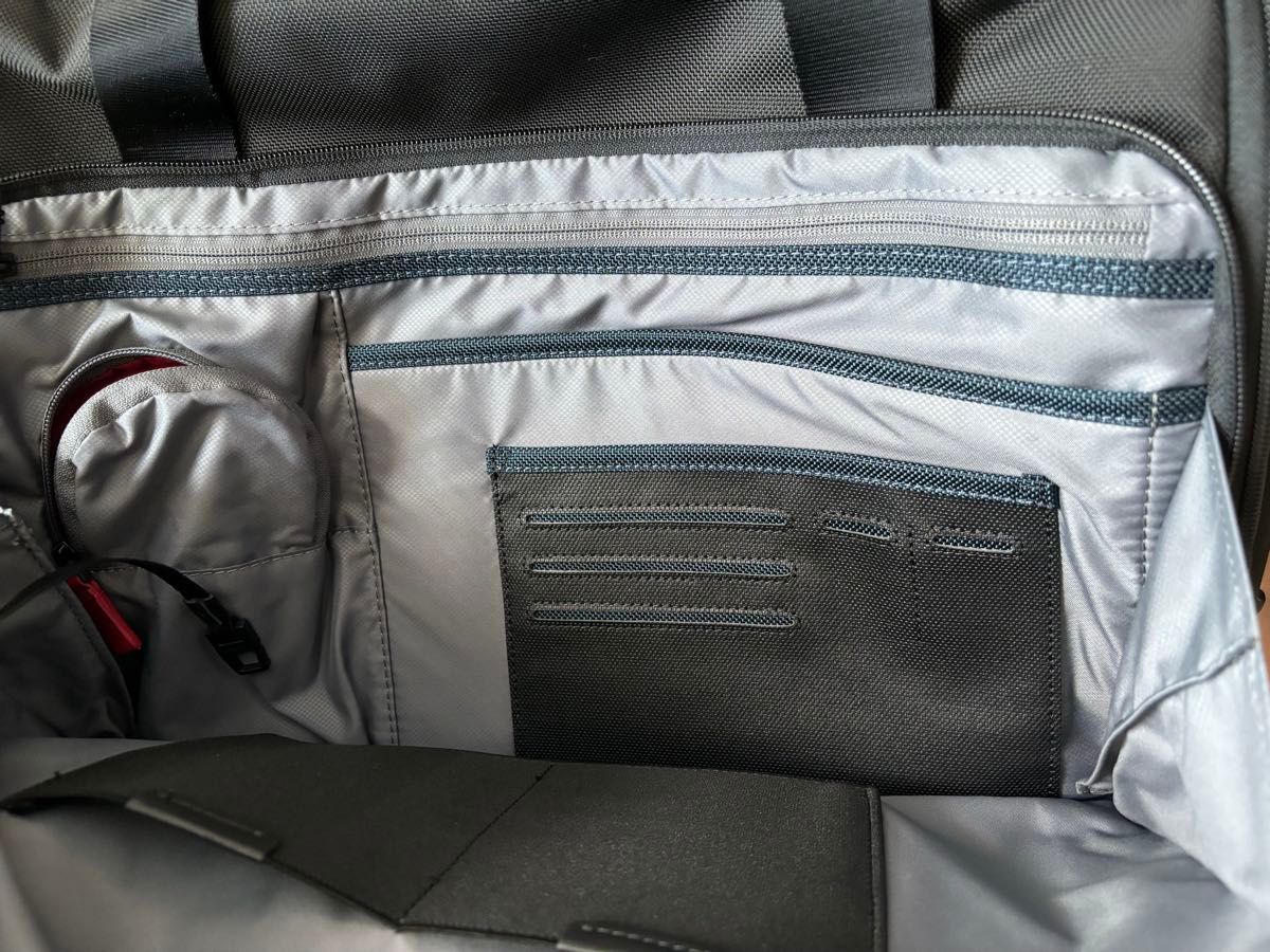 超美品 TUMI ALPHA 22652D2 キャリーバッグ ビジネス ブラック 超美品 TUMI ALPHA 22652D2 キャリーバッグ ビジネス ブラック