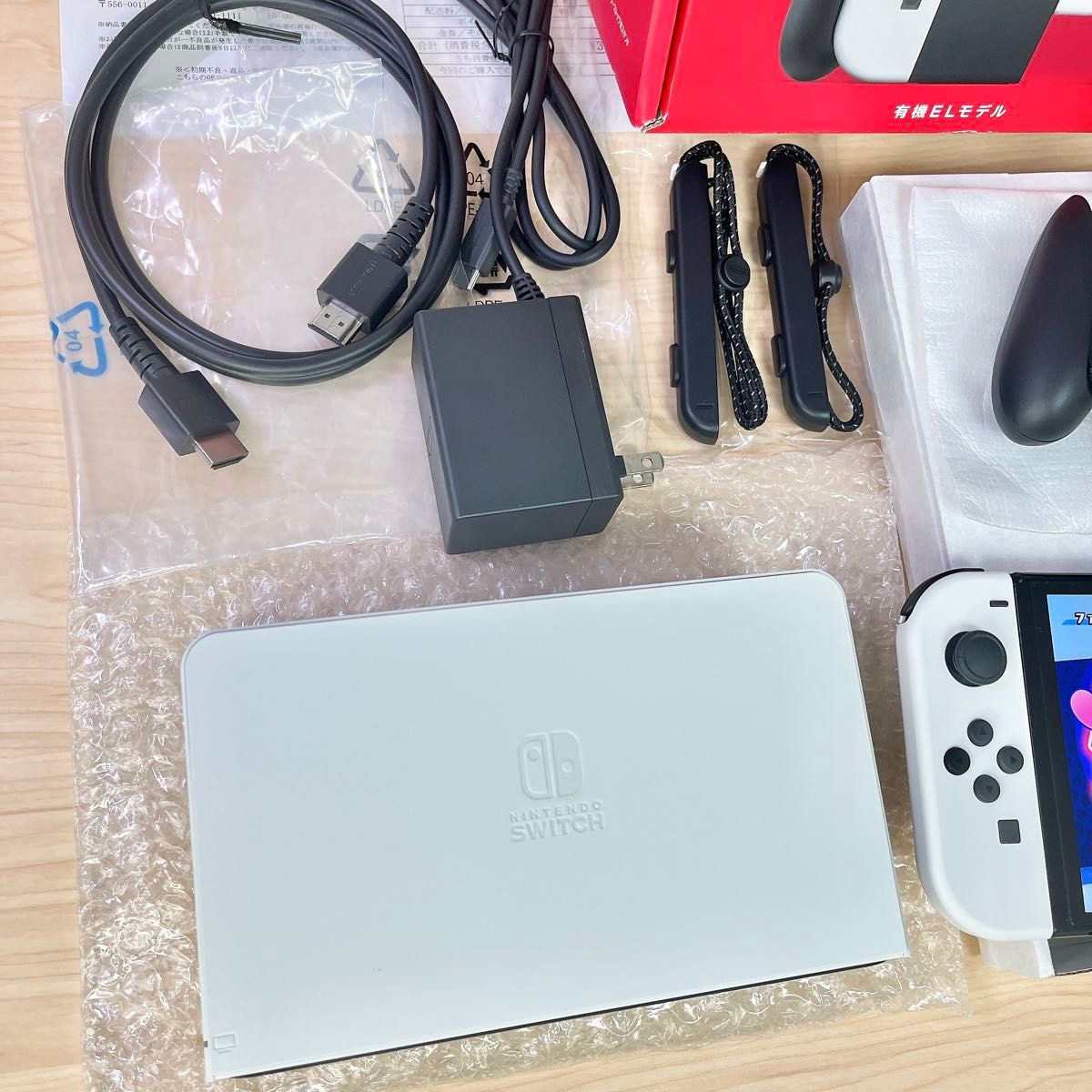 美品・完品】 Nintendo Switch本体 有機ELモデル JCホワイト 美品・完品】 Nintendo Switch本体 有機ELモデル JCホワイト