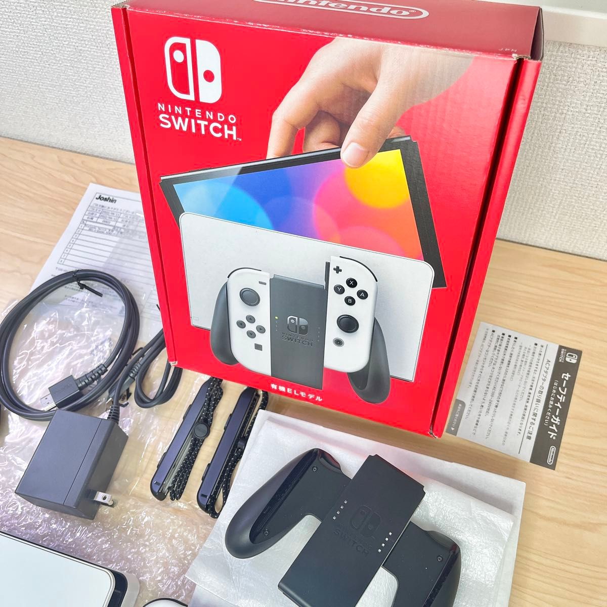 美品・完品】 Nintendo Switch本体 有機ELモデル JCホワイト 美品・完品】 Nintendo Switch本体 有機ELモデル JCホワイト