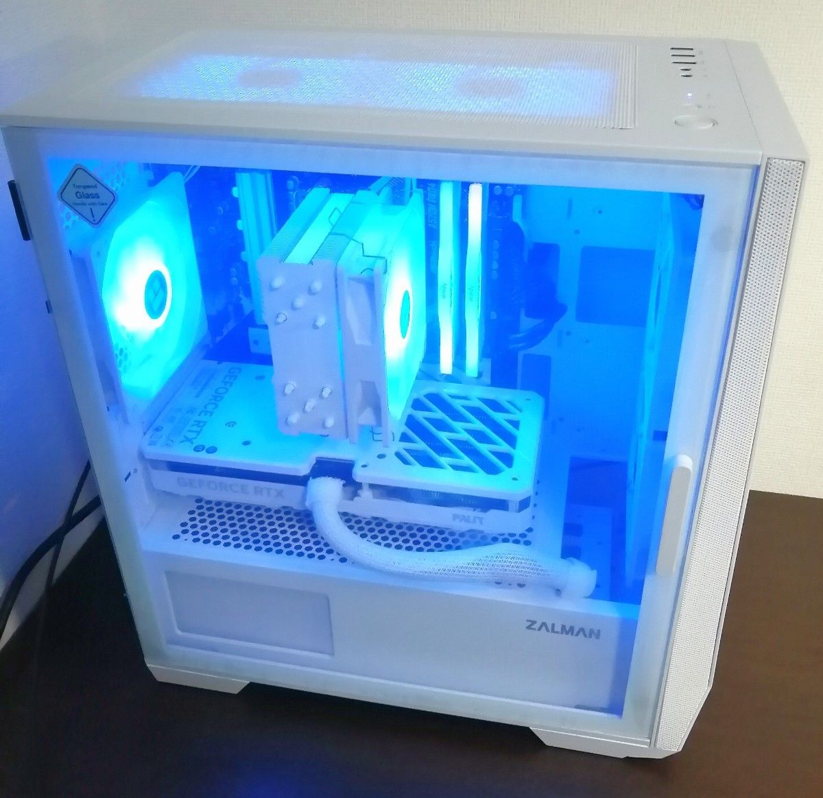 新品】光る白色ゲーミングPC[i5 14400F/RTX4060Ti/メモリ32GB 新品】光る白色ゲーミングPC[i5 14400F/RTX4060Ti/メモリ32GB