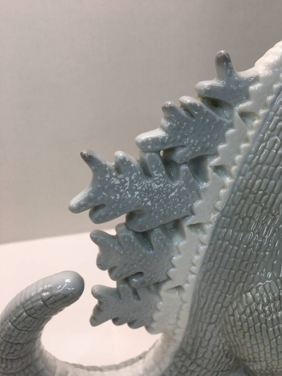 t1146 幻級希少レア ゴジラ Godzilla 陶器製フィギュア t1146 幻級希少レア ゴジラ Godzilla 陶器製フィギュア