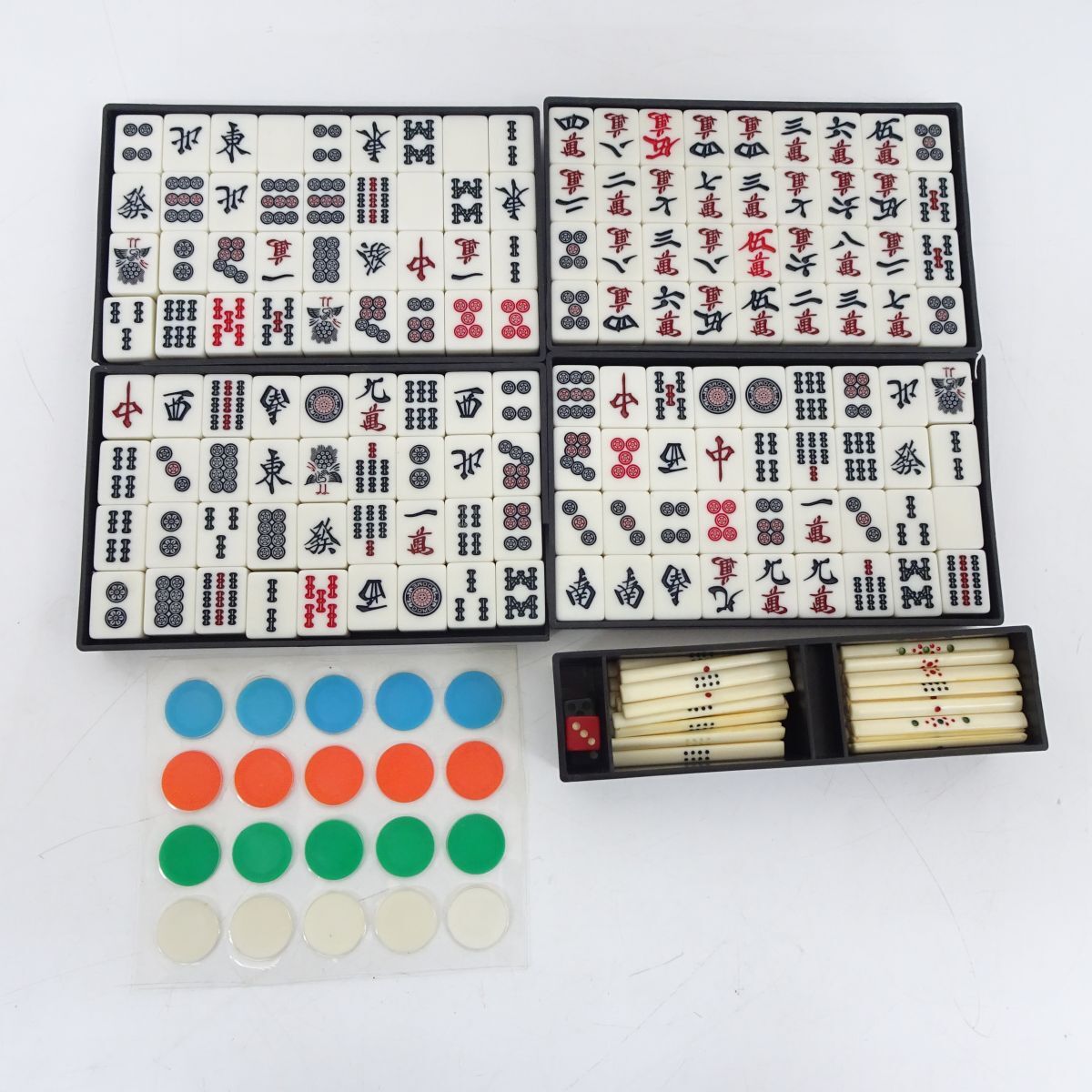 tyom 1686-1 117 麻雀牌 セット ケース付き 傷み有り マージャン tyom 1686-1 117 麻雀牌 セット ケース付き 傷み有り マージャン