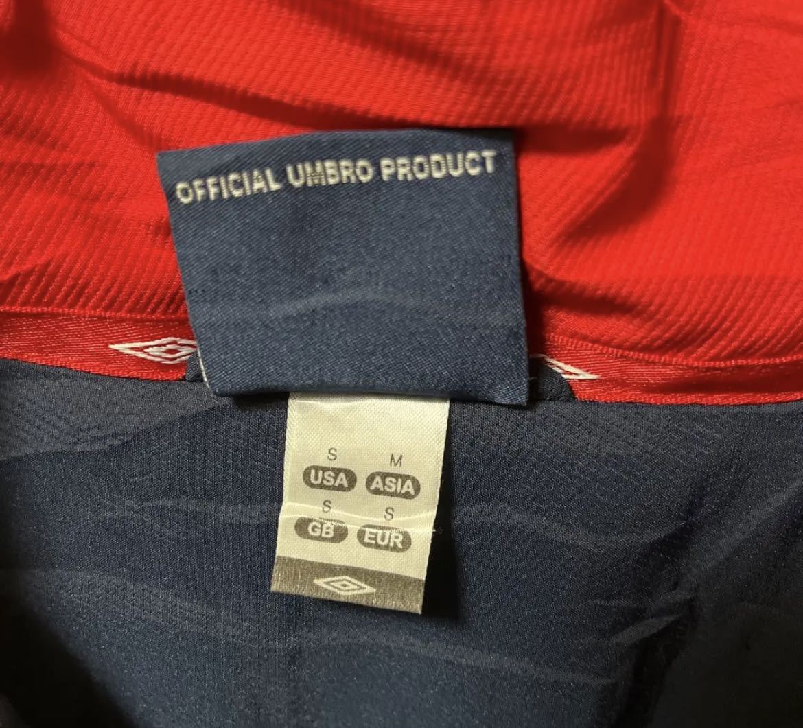UMBRO アンブロ サッカー イングランド代表 ナイロンジャケット UMBRO アンブロ サッカー イングランド代表 ナイロンジャケット