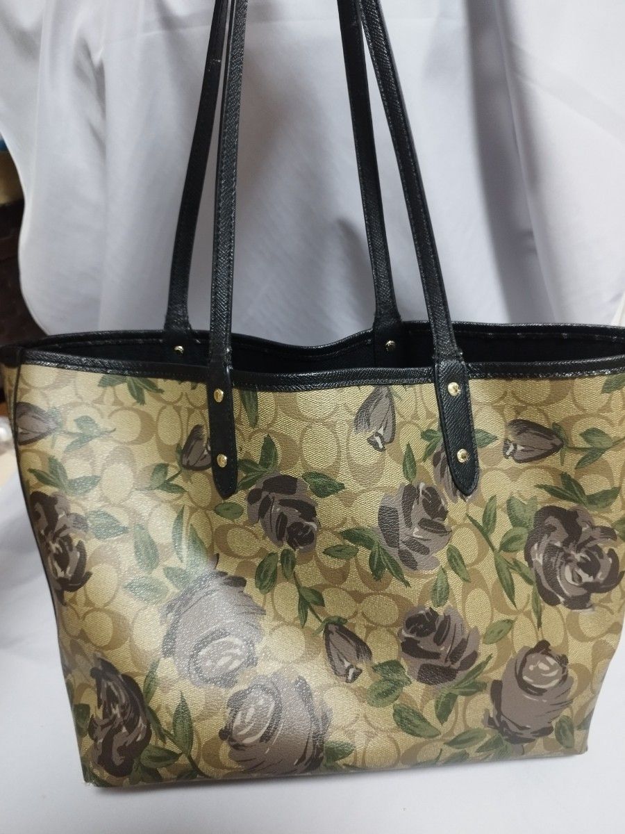 COACH トートバッグ 花柄 リバーシブル 薔薇 バラ フラワー COACH トートバッグ 花柄 リバーシブル 薔薇 バラ フラワー