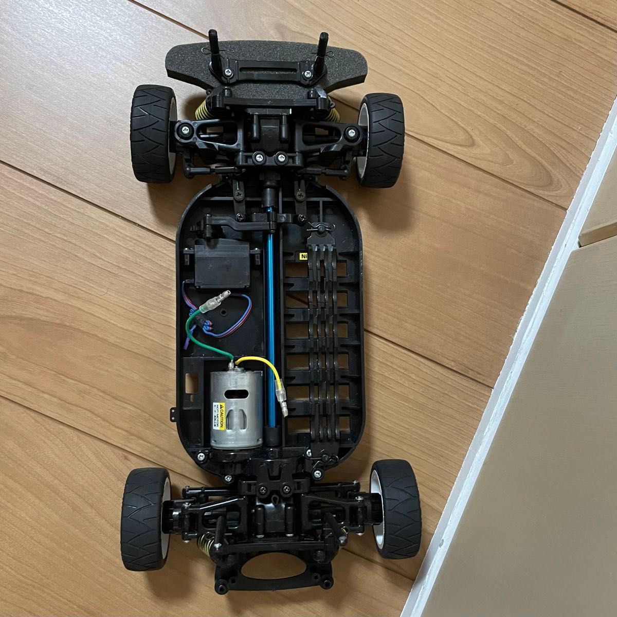 タミヤ TT-01 ボディー シャーシ付き 一部メカあり 1/10 ダッジ タミヤ TT-01 ボディー シャーシ付き 一部メカあり 1/10 ダッジ