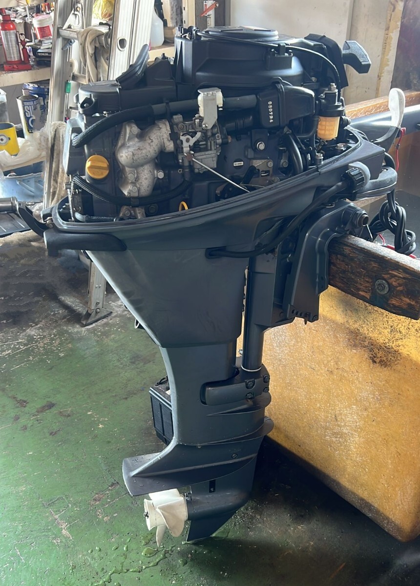 直接引取歓迎☆Yamaha ヤマハ 船外機 20馬力 傷あり F20BWH 直接引取歓迎☆Yamaha ヤマハ 船外機 20馬力 傷あり F20BWH