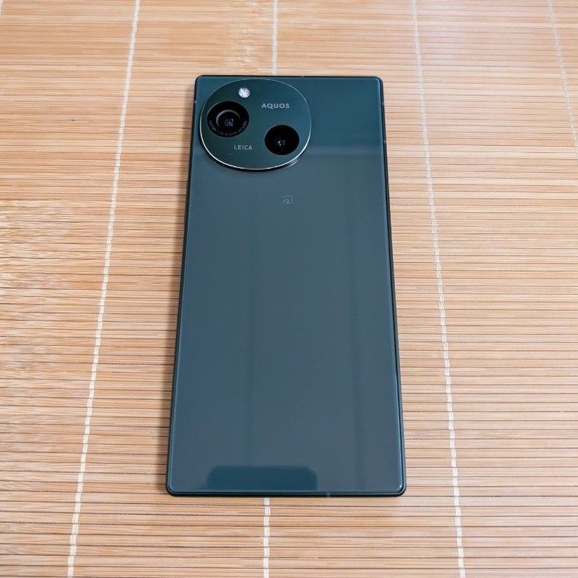 未使用に近い SHARP AQUOS R9 グリーン SIMフリー 純正シリコン 未使用に近い SHARP AQUOS R9 グリーン SIMフリー 純正シリコン