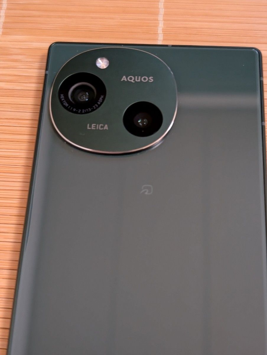 未使用に近い SHARP AQUOS R9 グリーン SIMフリー 純正シリコン 未使用に近い SHARP AQUOS R9 グリーン SIMフリー 純正シリコン
