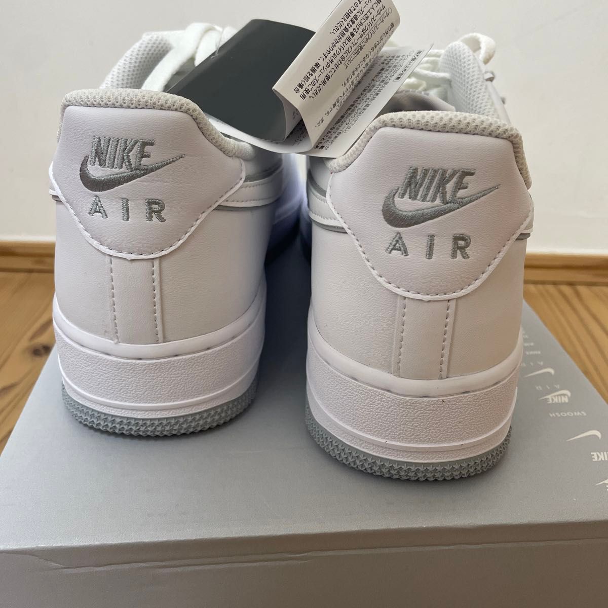 新品未使用 ナイキ NIKE AIR FORCE1 07 エアフォース ホワイト 新品未使用 ナイキ NIKE AIR FORCE1 07 エアフォース ホワイト
