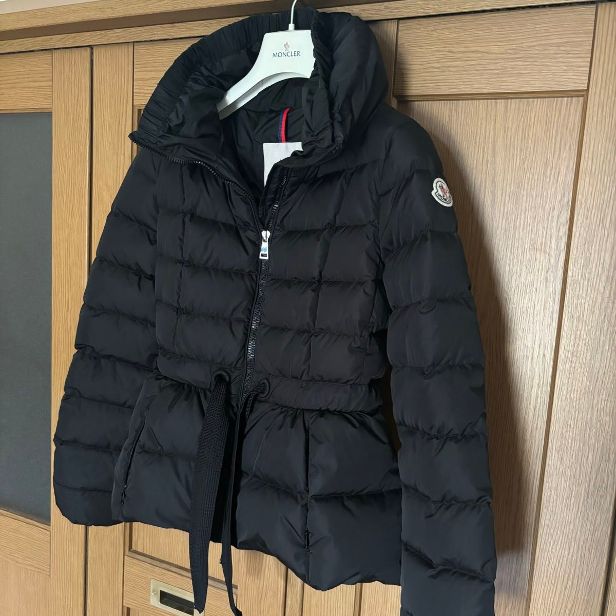 正規品 モンクレール MONCLER ダウンジャケット ダウン ブラック 正規品 モンクレール MONCLER ダウンジャケット ダウン ブラック
