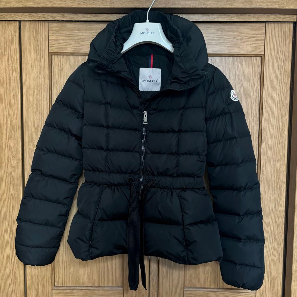 正規品 モンクレール MONCLER ダウンジャケット ダウン ブラック 正規品 モンクレール MONCLER ダウンジャケット ダウン ブラック