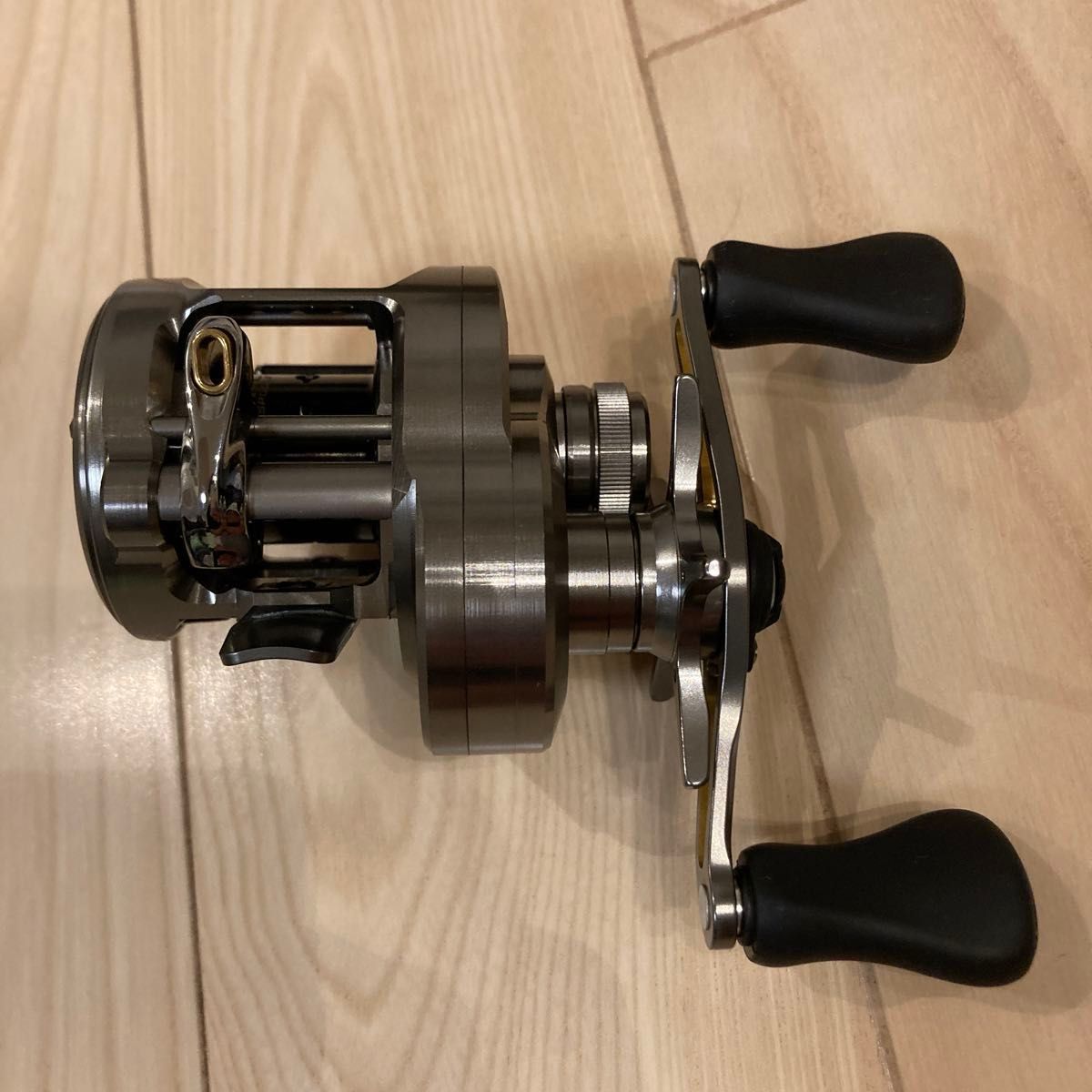 SHIMANO シマノ カルカッタコンクエスト BFS XG 左ハンドル SHIMANO シマノ カルカッタコンクエスト BFS XG 左ハンドル