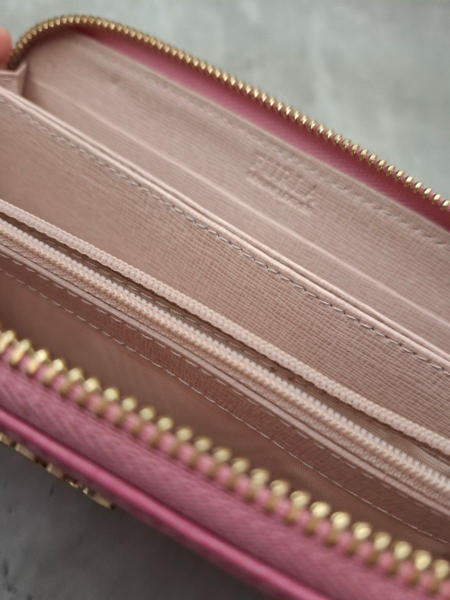 FURLA 財布 長財布 ピンク フルラ シンプル チャック 収納 FURLA 財布 長財布 ピンク フルラ シンプル チャック 収納