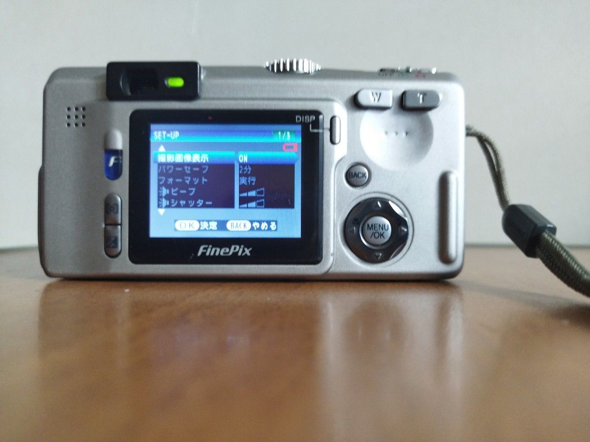 美品】FUJIFILM Finepix F700 付属品あり コンパクトデジタル 美品】FUJIFILM Finepix F700 付属品あり コンパクトデジタル