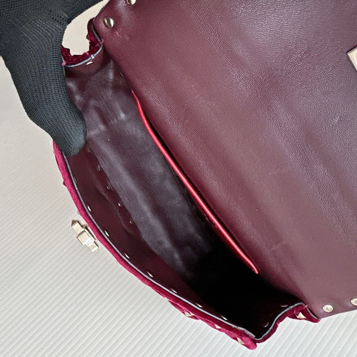 VALENTINO ヴァレンティノ ロックスタッズ スパイク クラッチ VALENTINO ヴァレンティノ ロックスタッズ スパイク クラッチ
