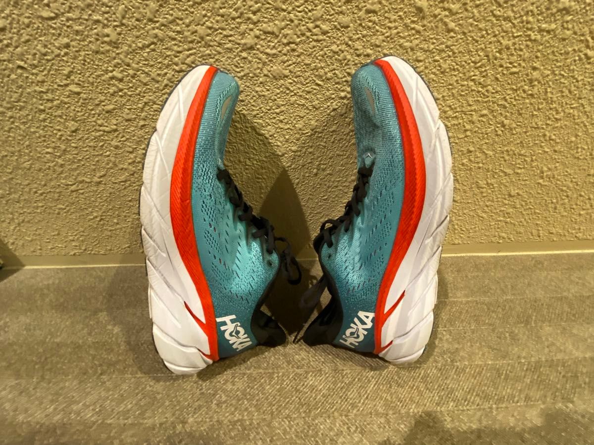 HOKA（ホカ）スニーカー　クリフトン8   27.5cm