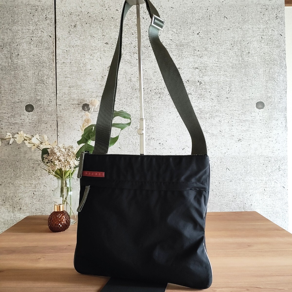 美品 PRADA SPORT プラダスポーツ archive ナイロン 斜め掛け 美品 PRADA SPORT プラダスポーツ archive ナイロン 斜め掛け
