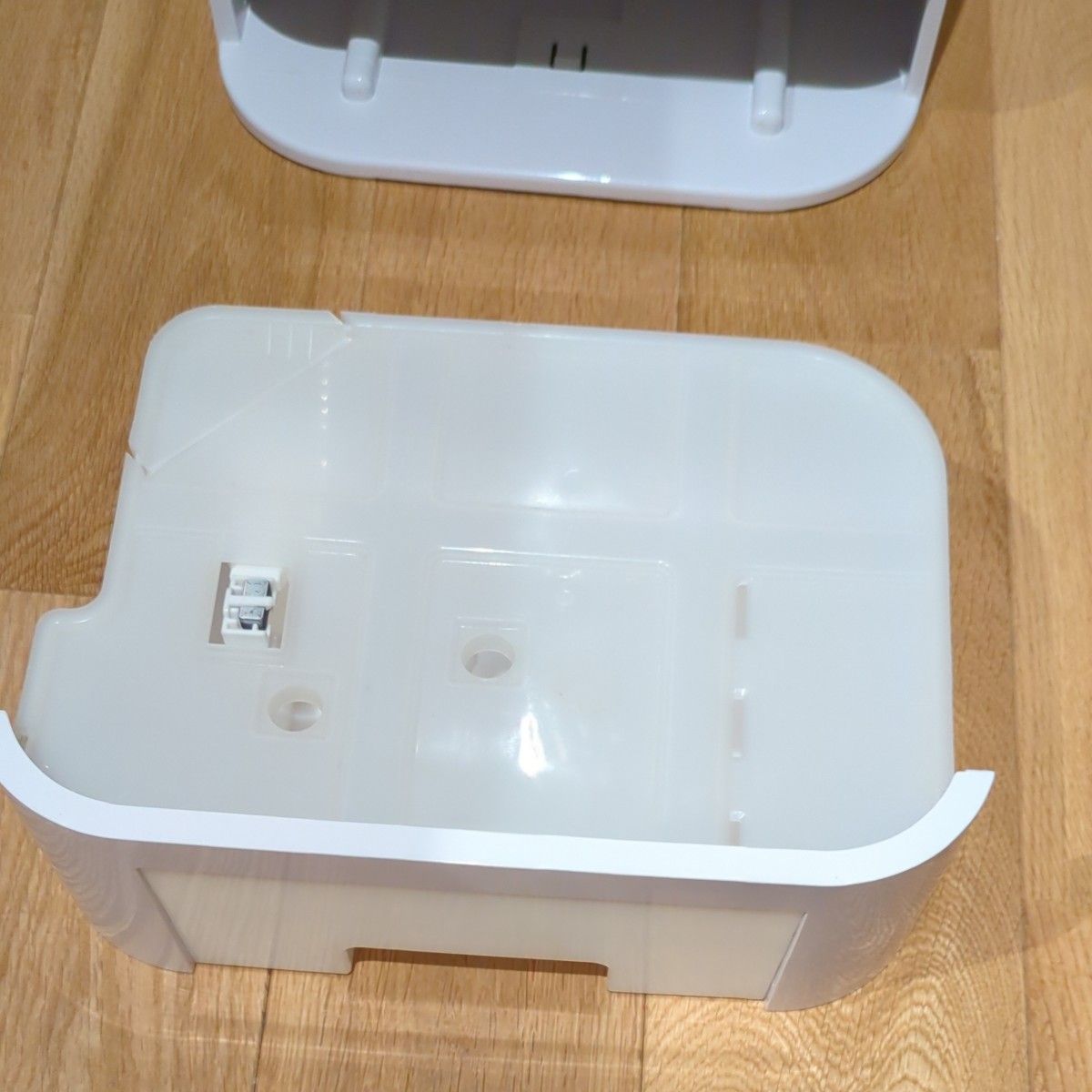 美品】アイリスオーヤマ サーキュレーター衣類乾燥除湿機 IJD 美品】アイリスオーヤマ サーキュレーター衣類乾燥除湿機 IJD