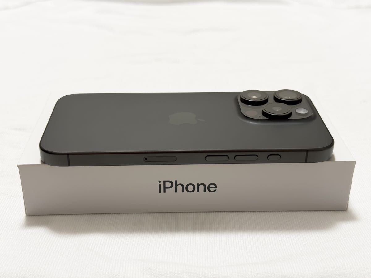 超美品】iPhone 15 Pro 256GB ブラックチタニウム SIMフリー 超美品】iPhone 15 Pro 256GB ブラックチタニウム SIMフリー