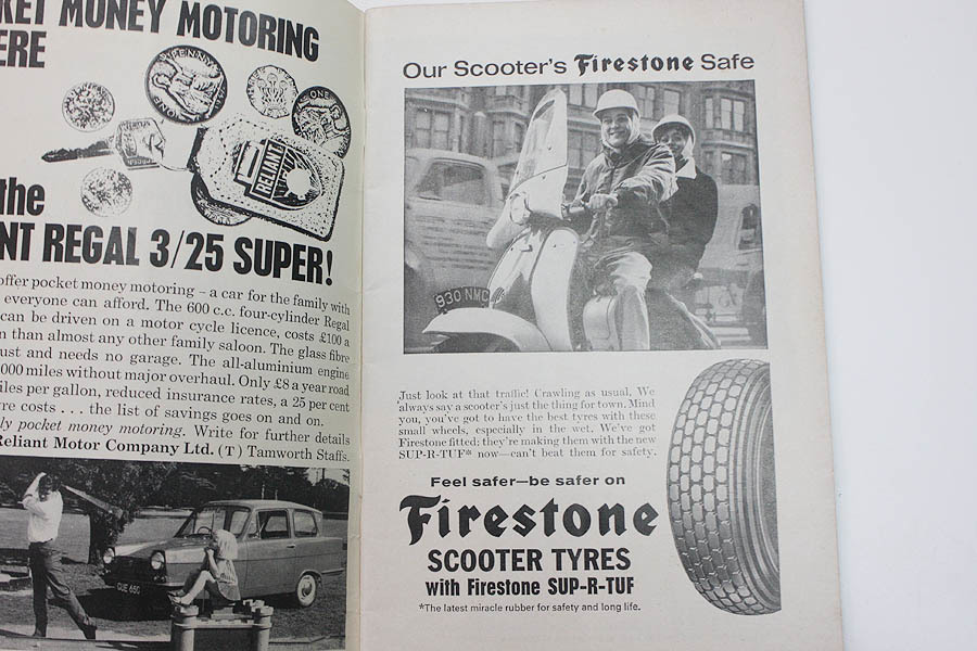 激レア 入手困難品 60年代 英国スクーター雑誌 [SCOOTER AND THREE WHEELER]1966年 9月号 表紙はSprintと美女? 資料としても最適! _Lambretta & Firestoneコラボ広告有り