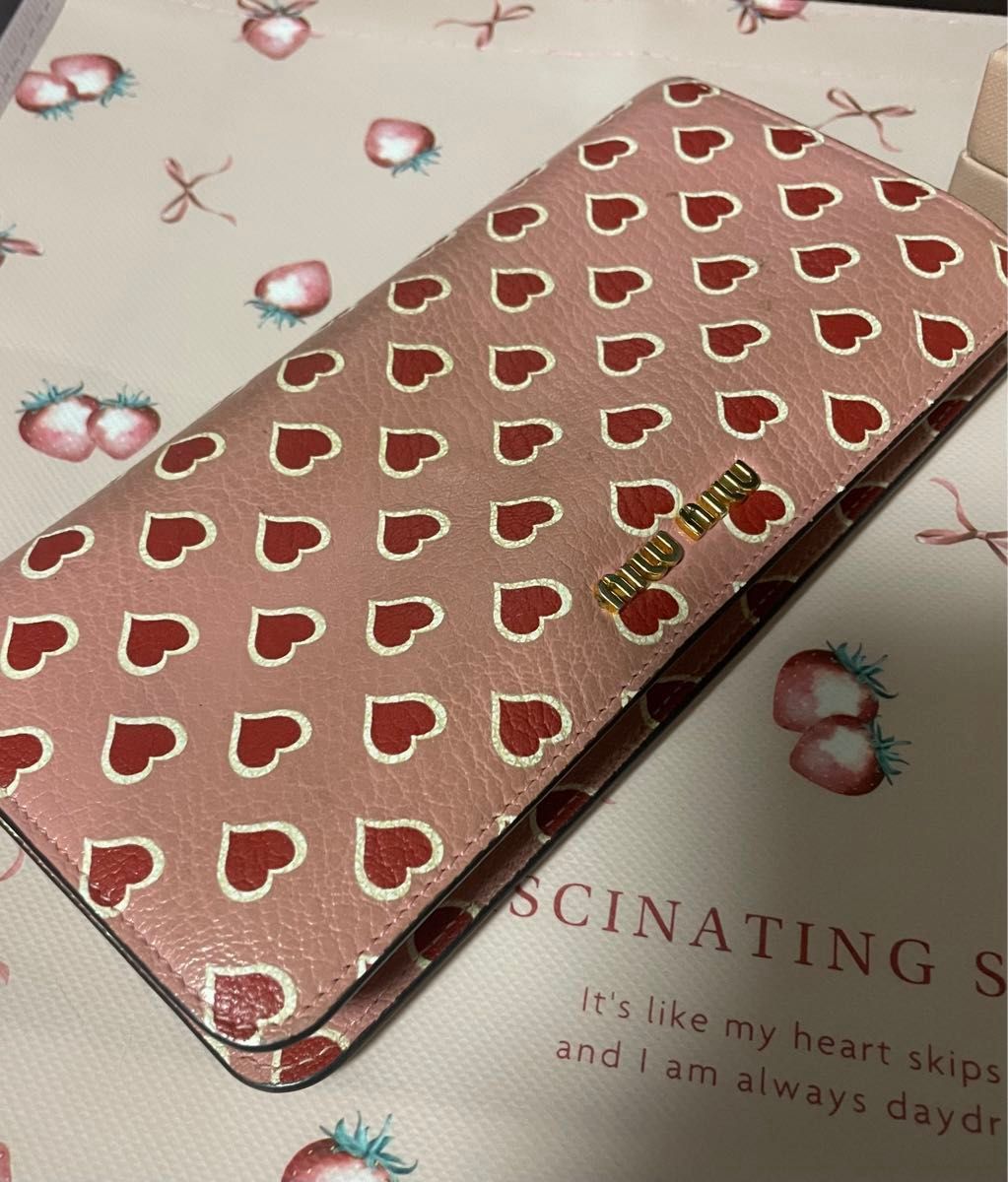 MIUMIU miu miu ミュウミュウ 財布 長財布 バレンタイン 限定 MIUMIU miu miu ミュウミュウ 財布 長財布 バレンタイン 限定