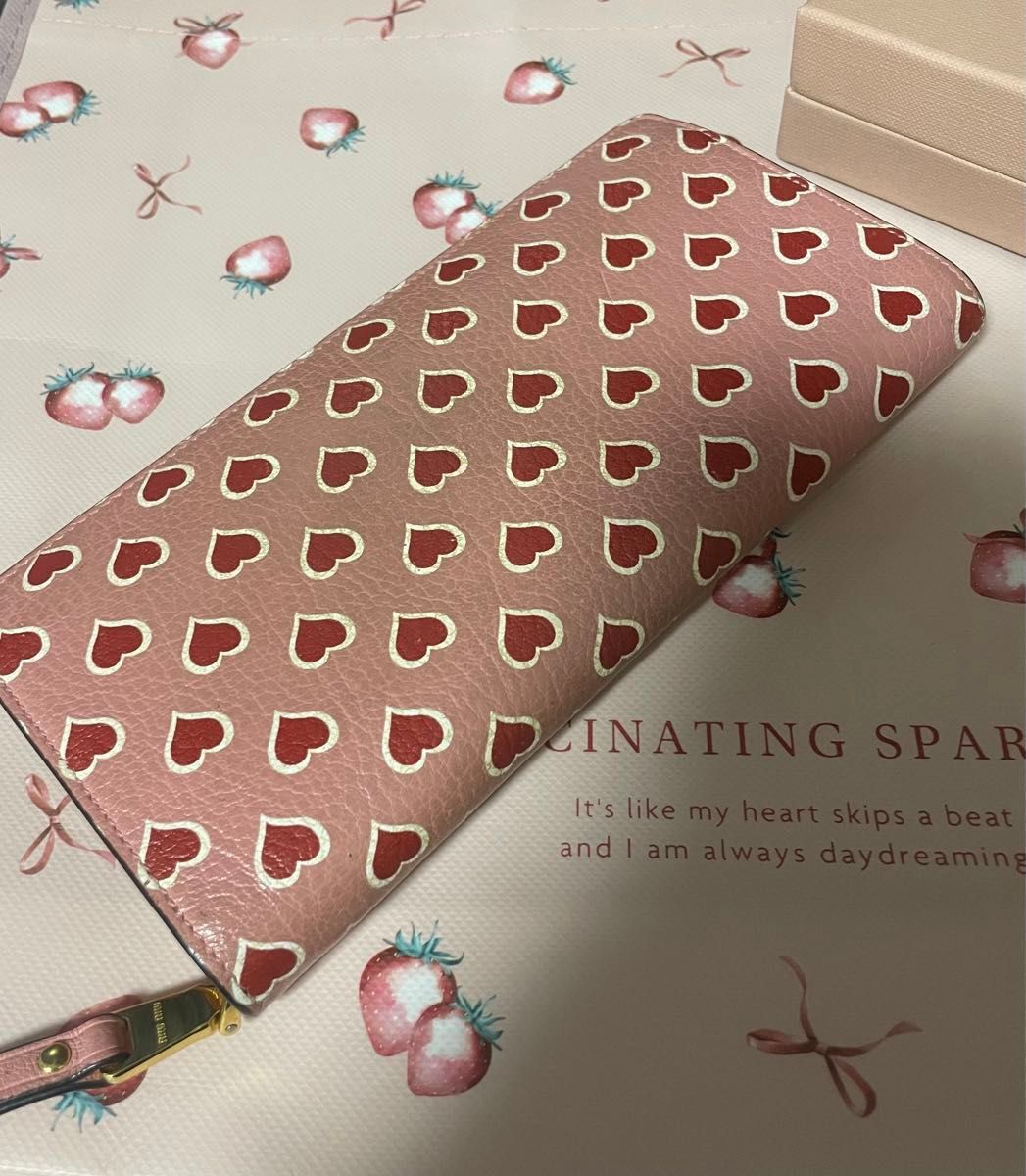 MIUMIU miu miu ミュウミュウ 財布 長財布 バレンタイン 限定 MIUMIU miu miu ミュウミュウ 財布 長財布 バレンタイン 限定
