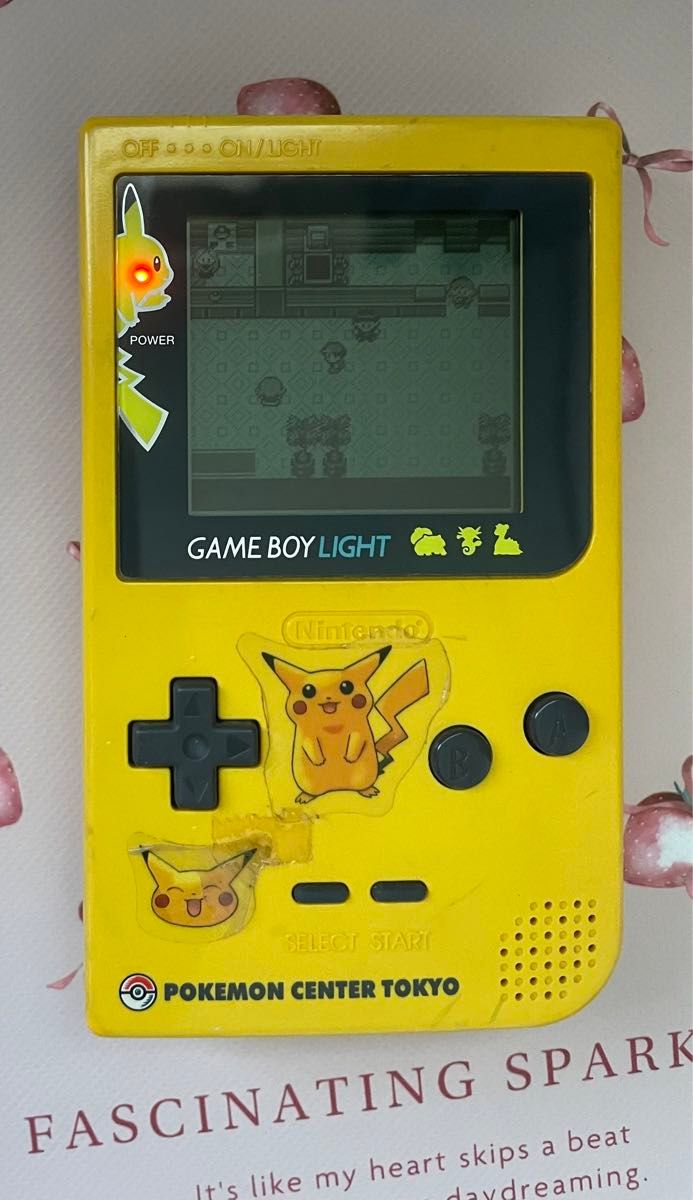ピカチュウ ゲームボーイ ライト GB 付属のポーチ付き ポケモンセンター 限定 激レア 廃盤 任天堂 ピカチュウ ゲームボーイ ライト GB 付属のポーチ付き ポケモンセンター 限定 激レア 廃盤 任天堂