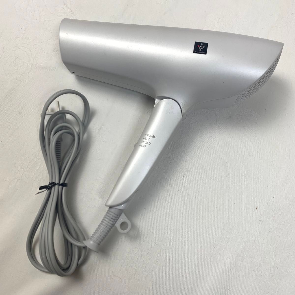 シャープ ヘアドライヤー 2023年製 IB-P601 ホワイト 本体 sharp シャープ ヘアドライヤー 2023年製 IB-P601 ホワイト 本体 sharp